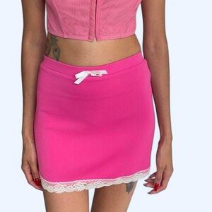 Pink Mini Skirt w/ Lace Trim & Bow 🎀